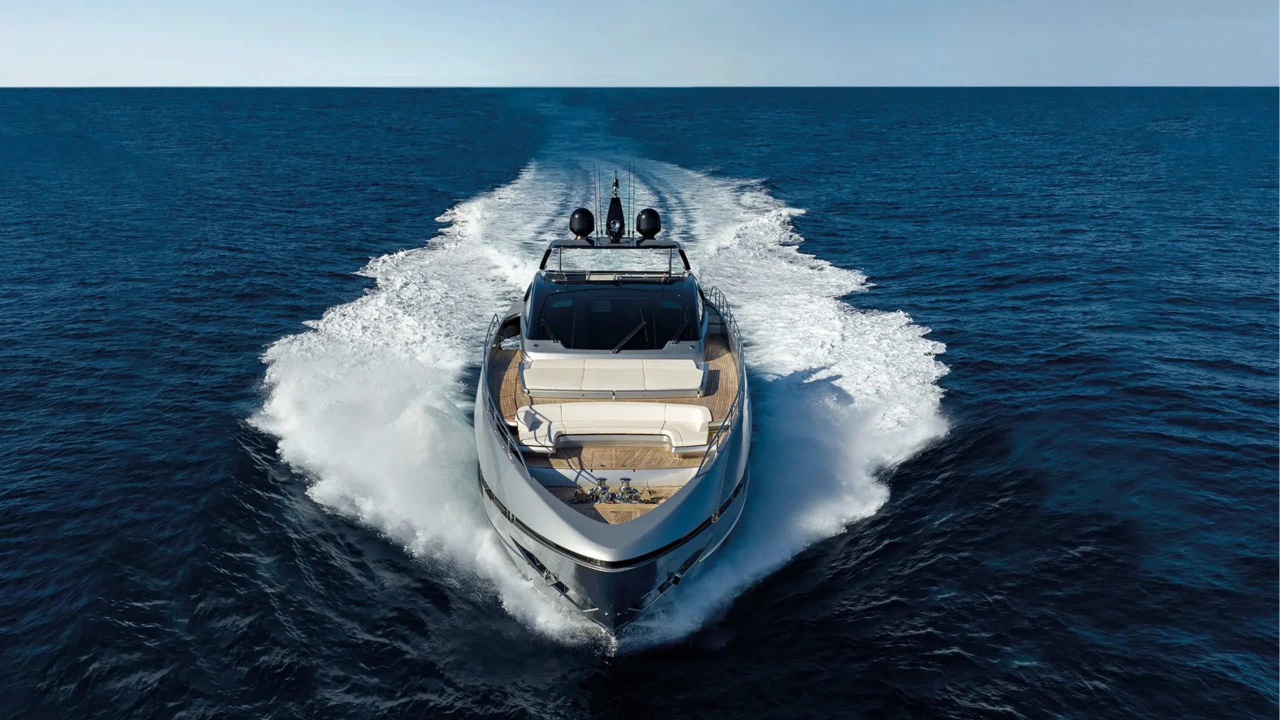 Riva 30.34m (photograph 5)