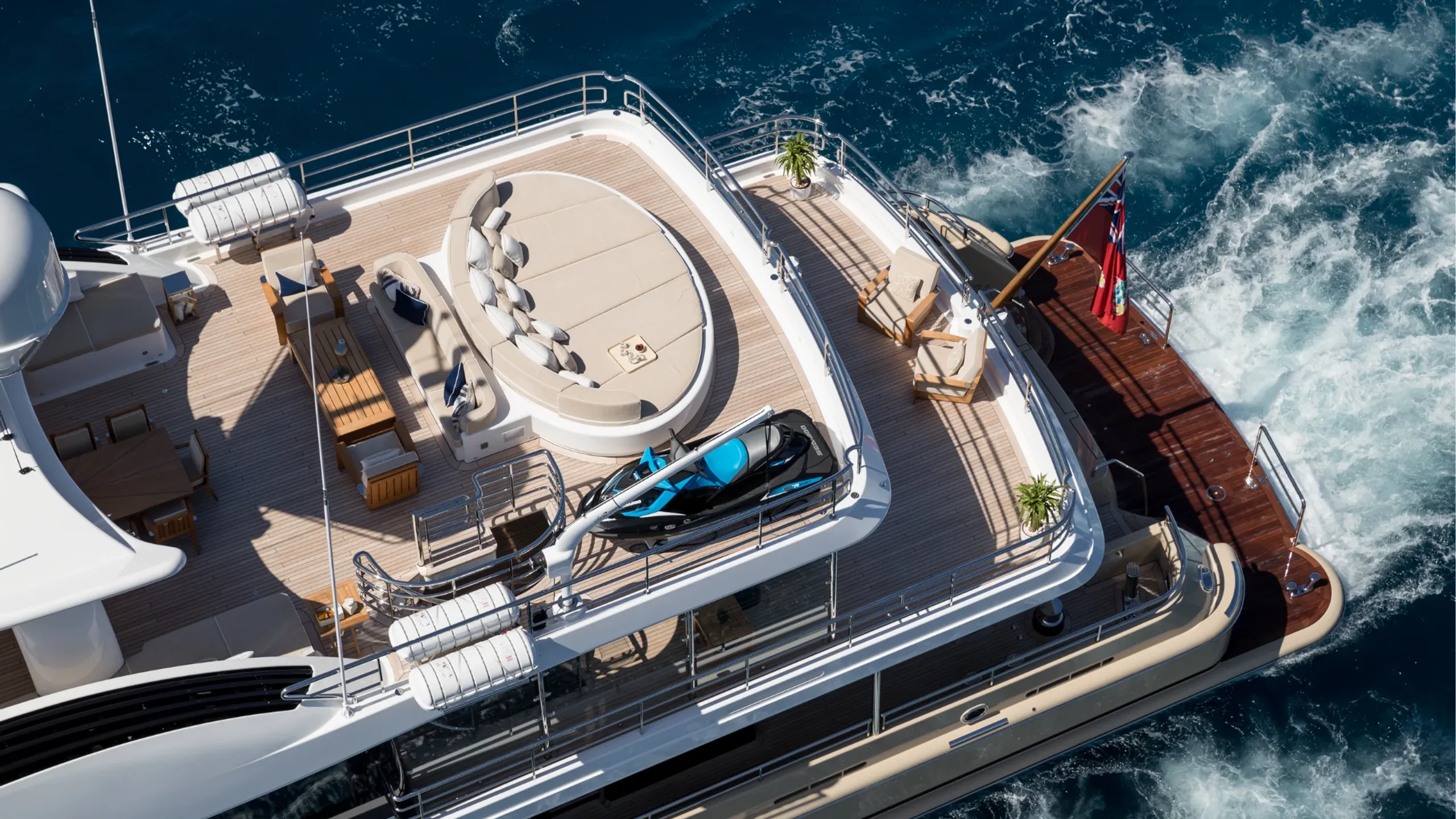 Amels 55m (photograph 3)