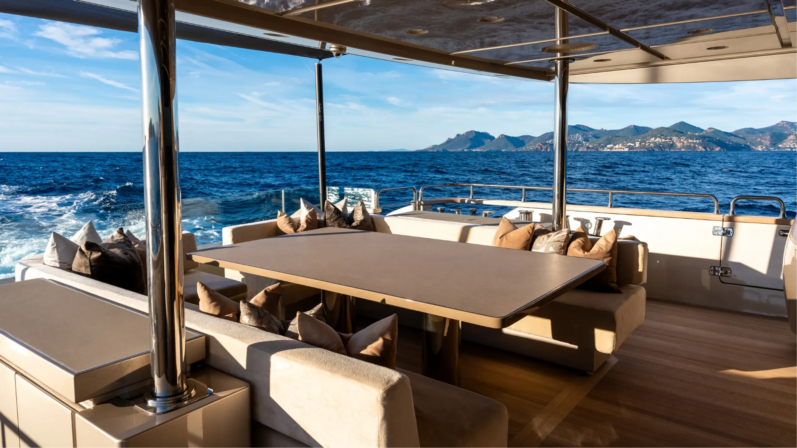 Canados 36.95m (photograph 10)