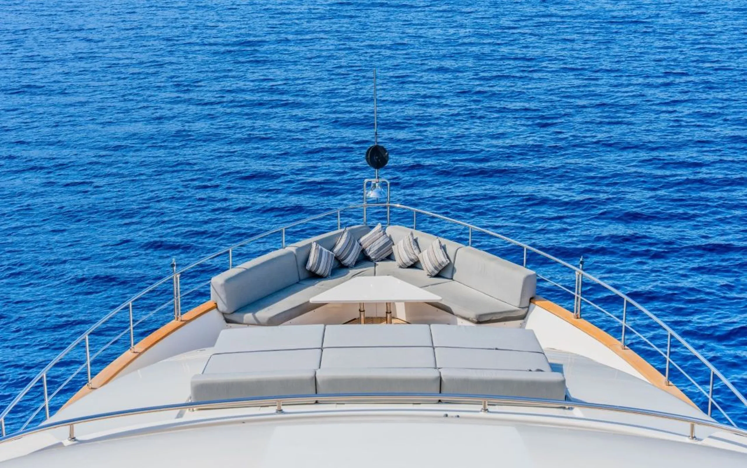 Crn Ancona 40m (photograph 9)