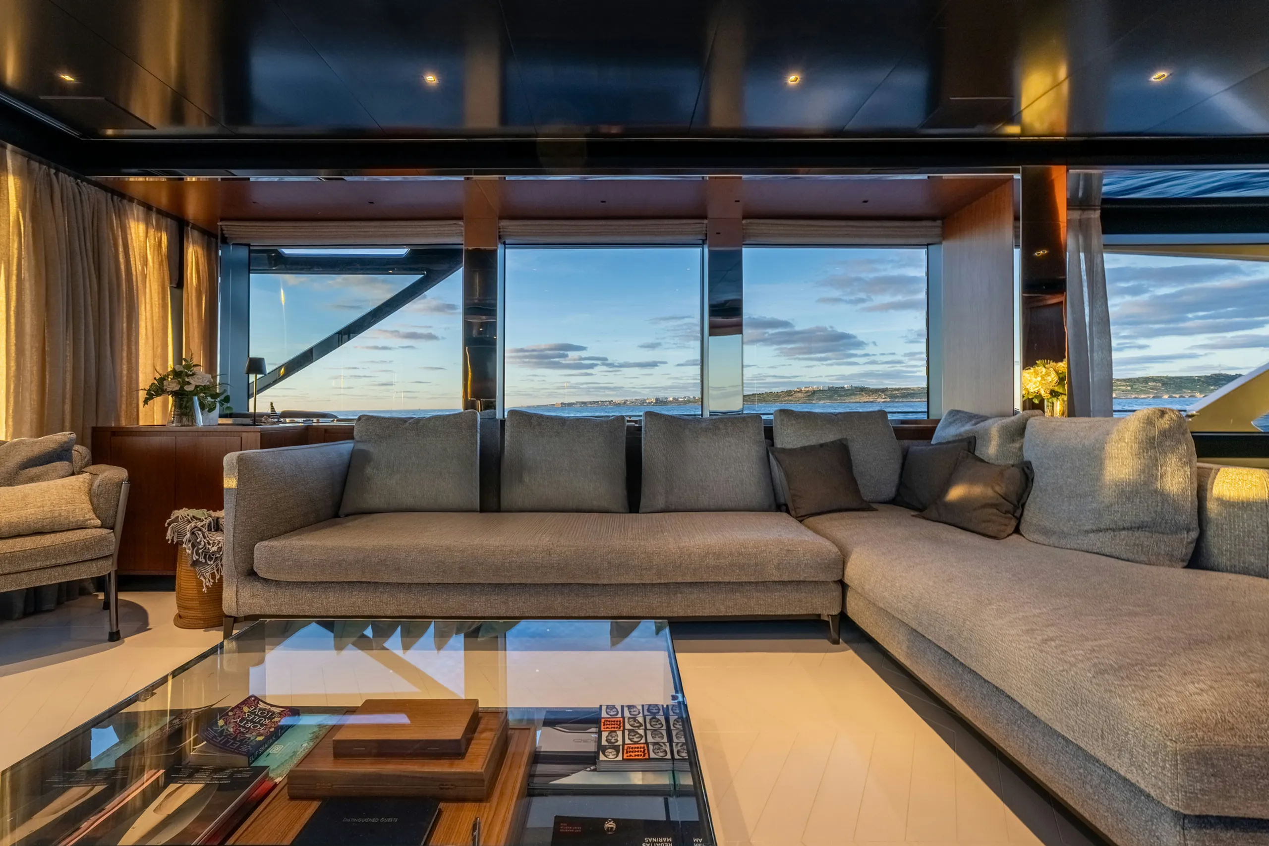 Riva 28m - Photograph 9