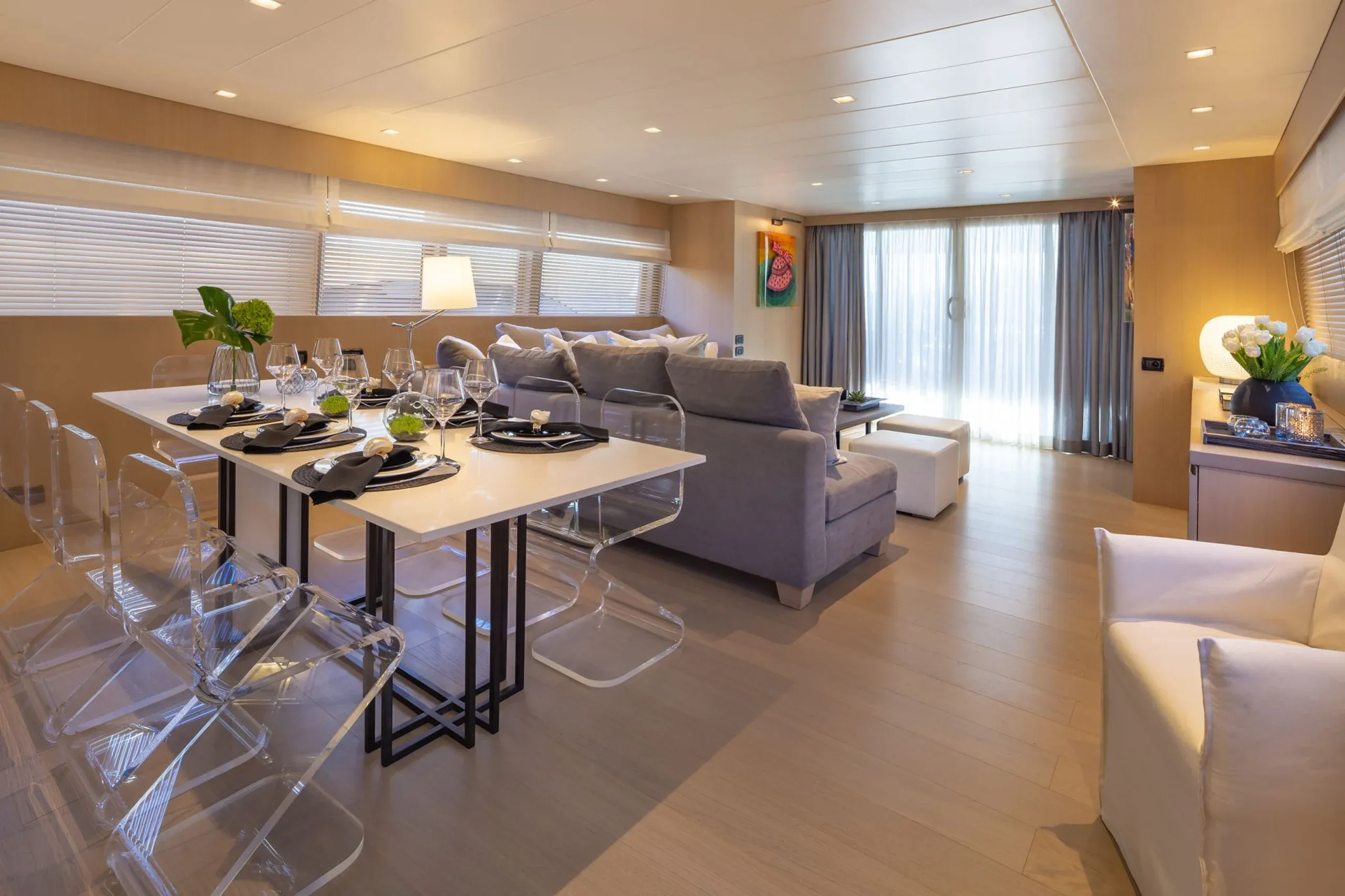 Admiral Yachts 30.8m (photograph 12)