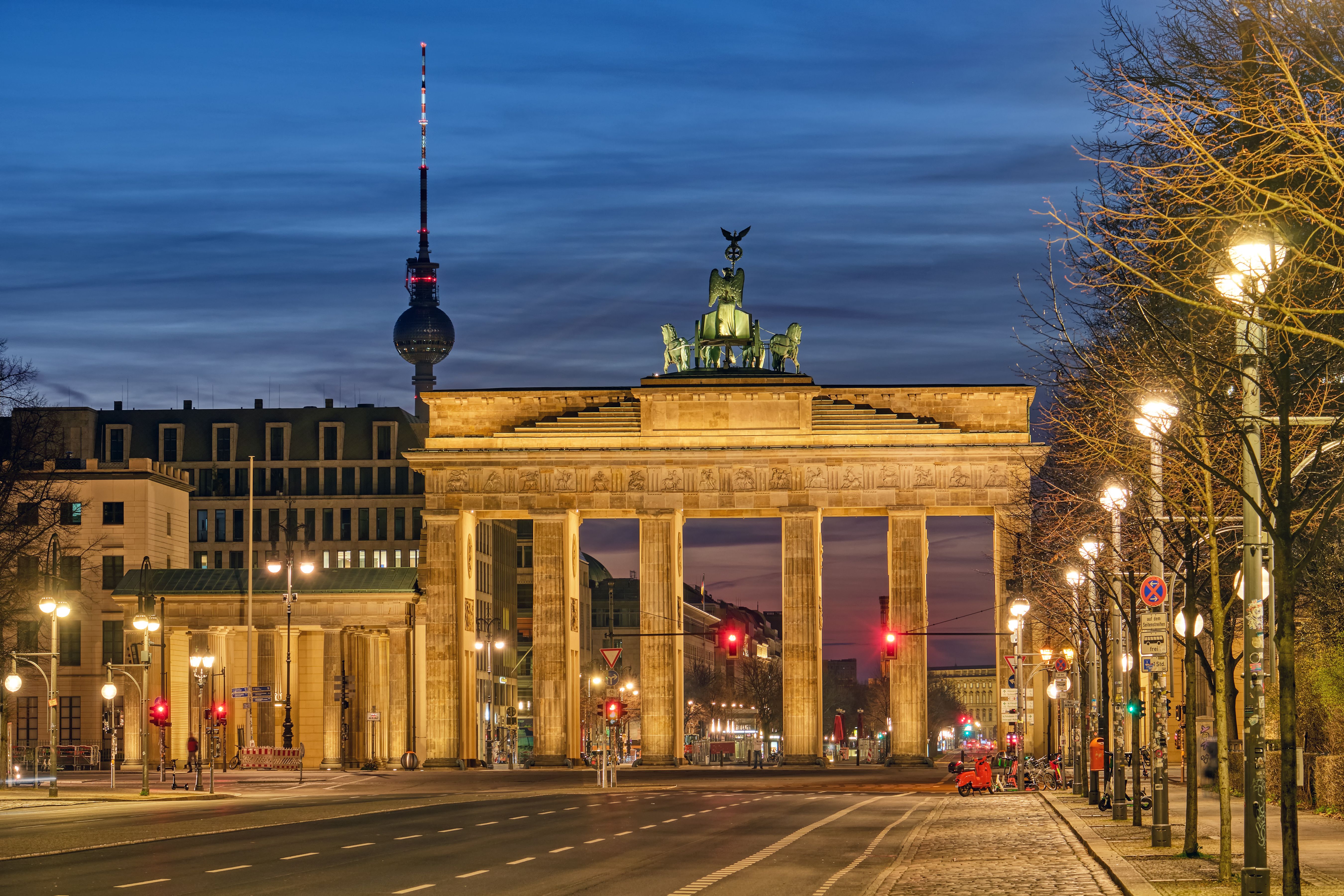 The brandenburg gate 