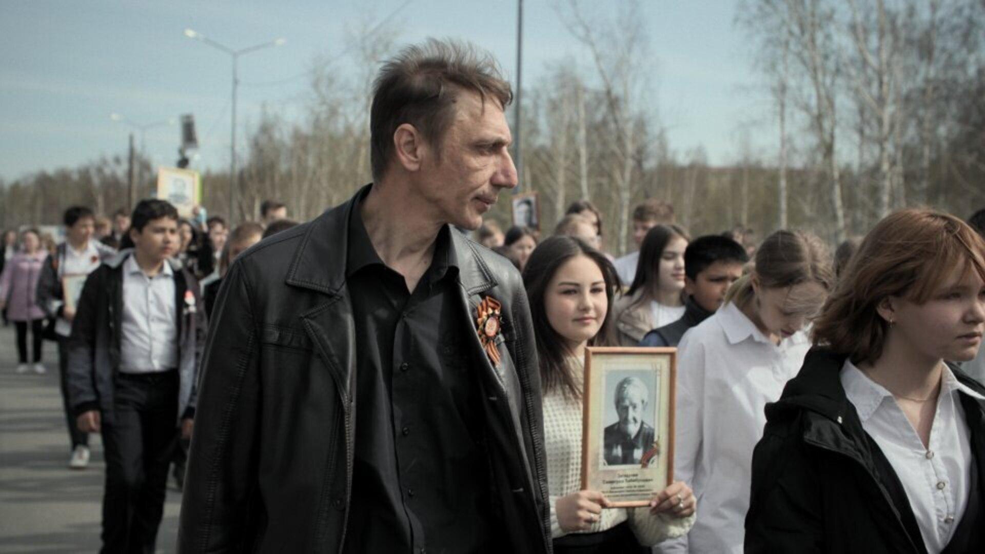 Mr. Nobody Against Putin фильмінен кадр