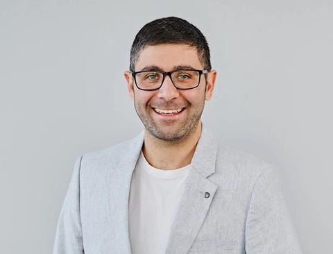 Headshot of Nadav Tossia, Performance Manager