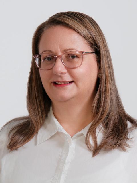 Headshot of Hoda Welch