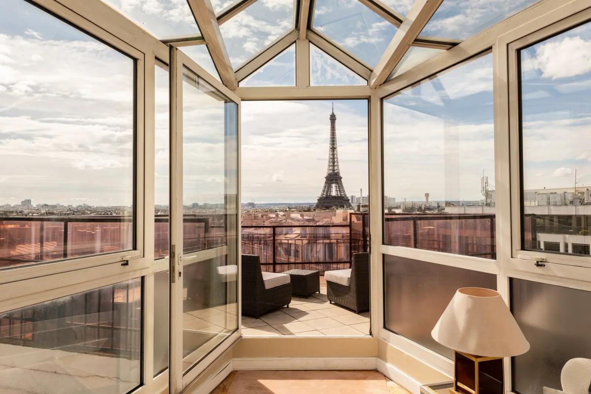 Superbe penthouse à Paris : vue sur la tour Eiffel et panorama à 360°