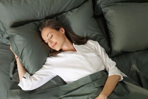 The Silver-Infused Sheets That Stay Fresher Between Washes: An Honest Miracle Made Review