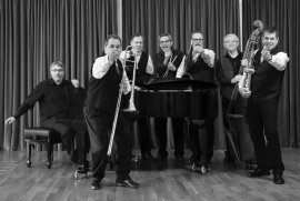 Barcelona Swing Flamingos