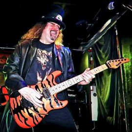 Homenaje A Lemmy Peralta