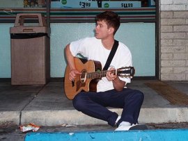 Alec Benjamin