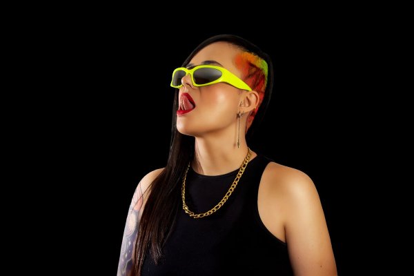 Felina: Puppy Sierna + FKA Phaedra + Linapary + Bzzhound