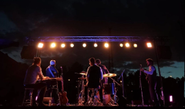 Hey Bulldogs Presentan El Álbum Blanco De The Beatles