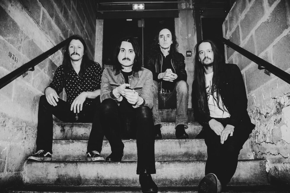 THE-DATSUNS_web-980x654