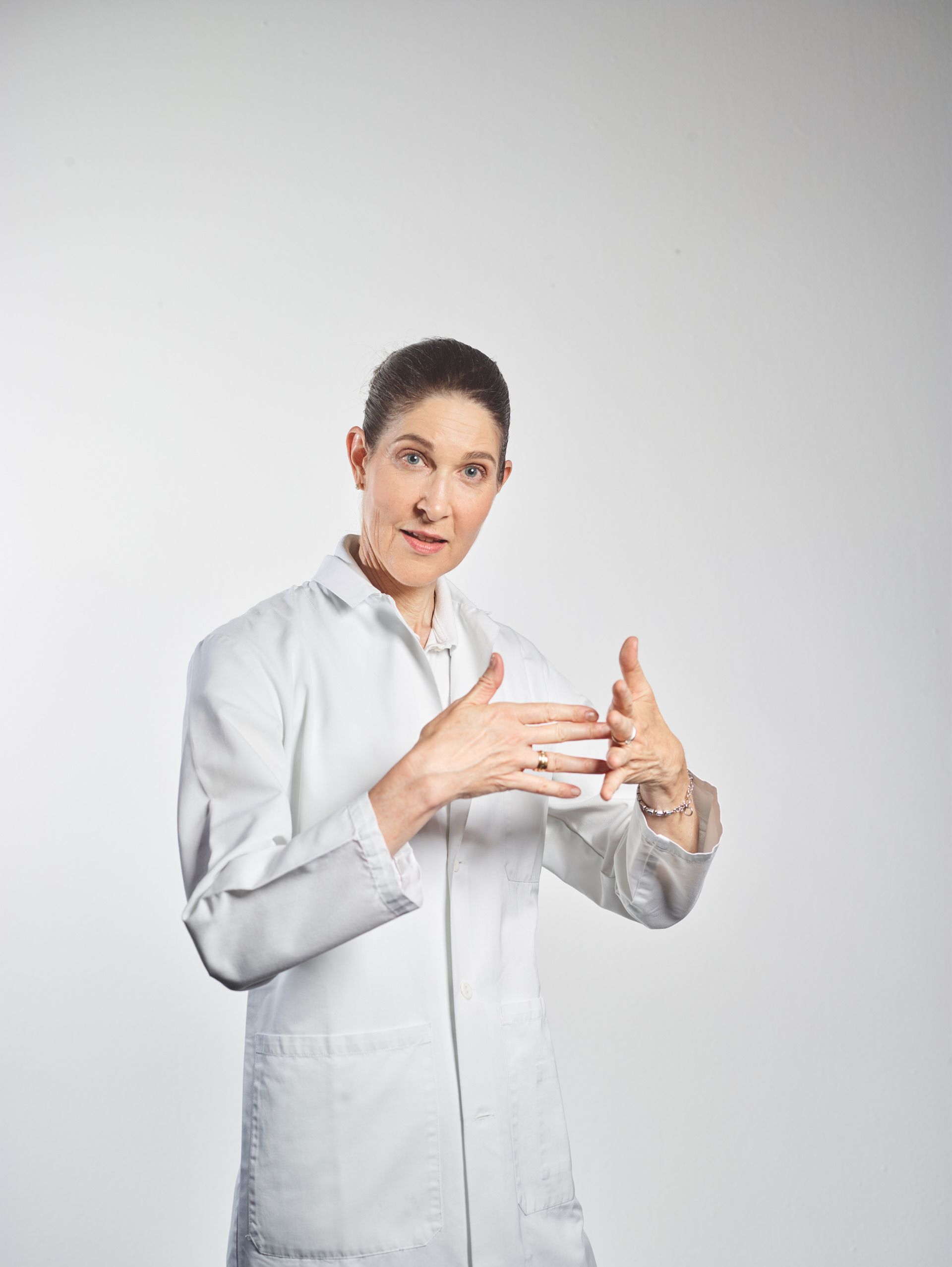 Missing alternative text