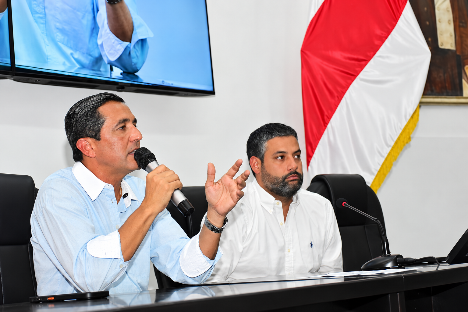 El secretario general de la Gobernación del Atlántico, Pedro Lemus, presentó ante la Asamblea Departamental un balance de las obras y proyectos incluidos en el Plan de Desarrollo. También respaldó las sesiones descentralizadas que se realizarán en Juan de Acosta y Repelón.