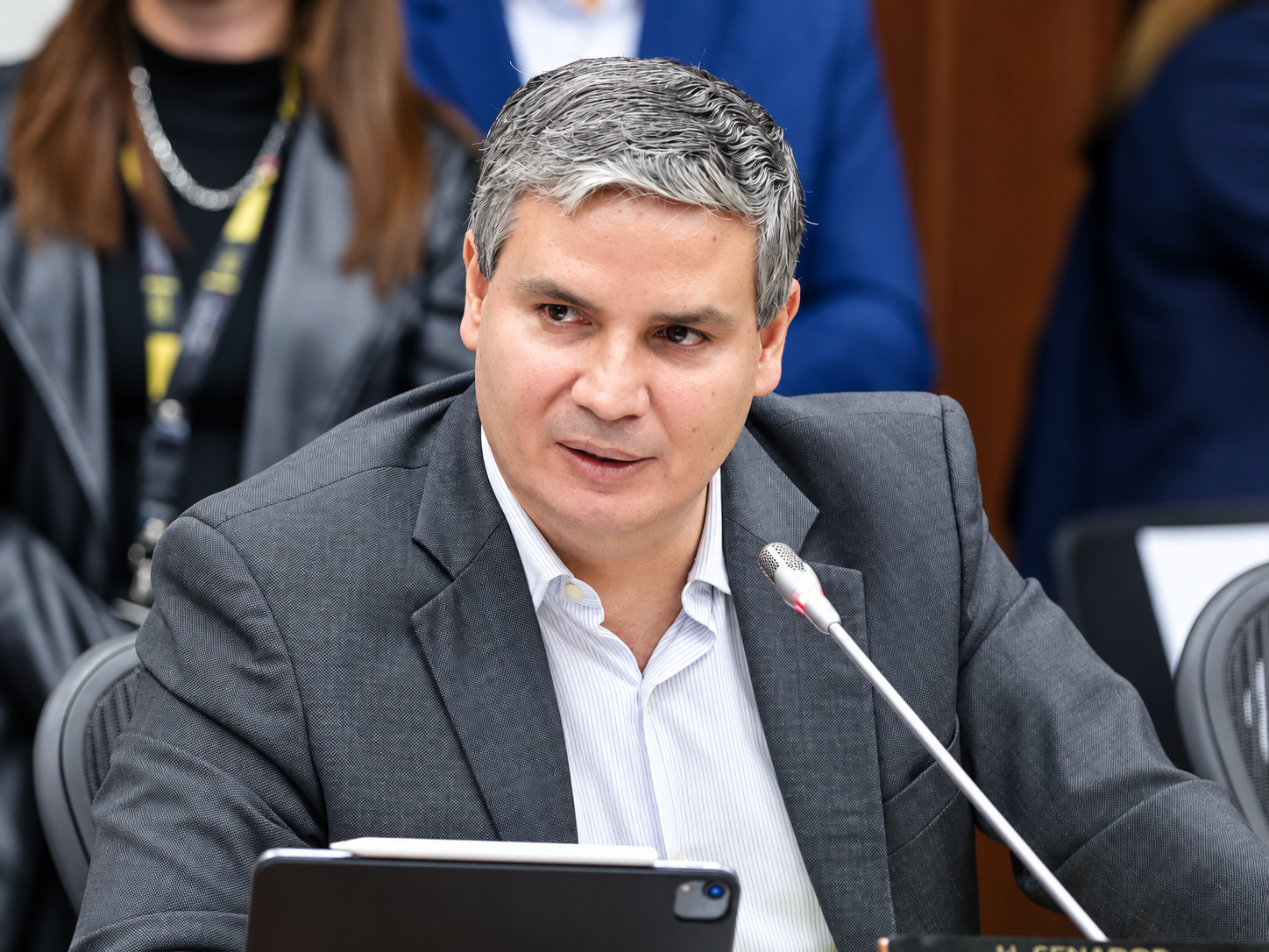 El presidente del CNE, Juan Felipe Lemos, advierte sobre las dificultades presupuestales que enfrenta la entidad para organizar y vigilar las elecciones territoriales de 2027.