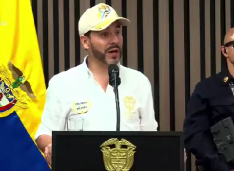 “Se robó hasta el agua de los floreros”: De la Espriella lanzó dura acusación contra Petro en Cali