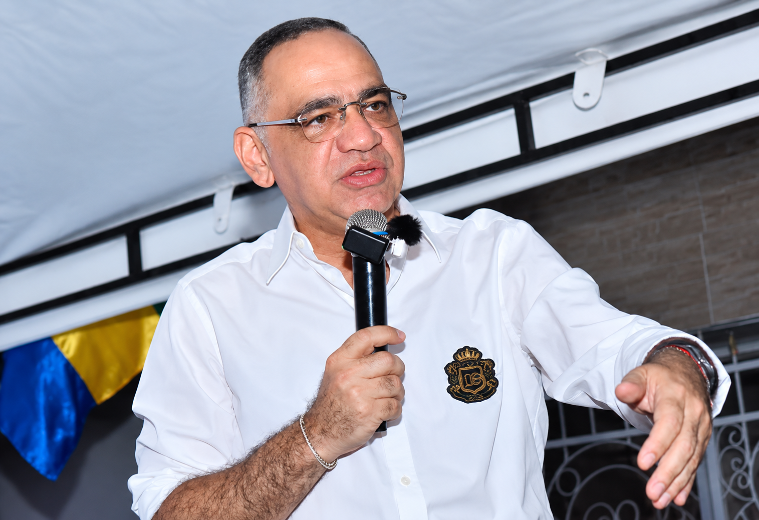 El alcalde de Santa Marta, Carlos Pinedo, aseguró que la situación de seguridad en el distrito comienza a normalizarse tras los hechos violentos registrados en las últimas horas.