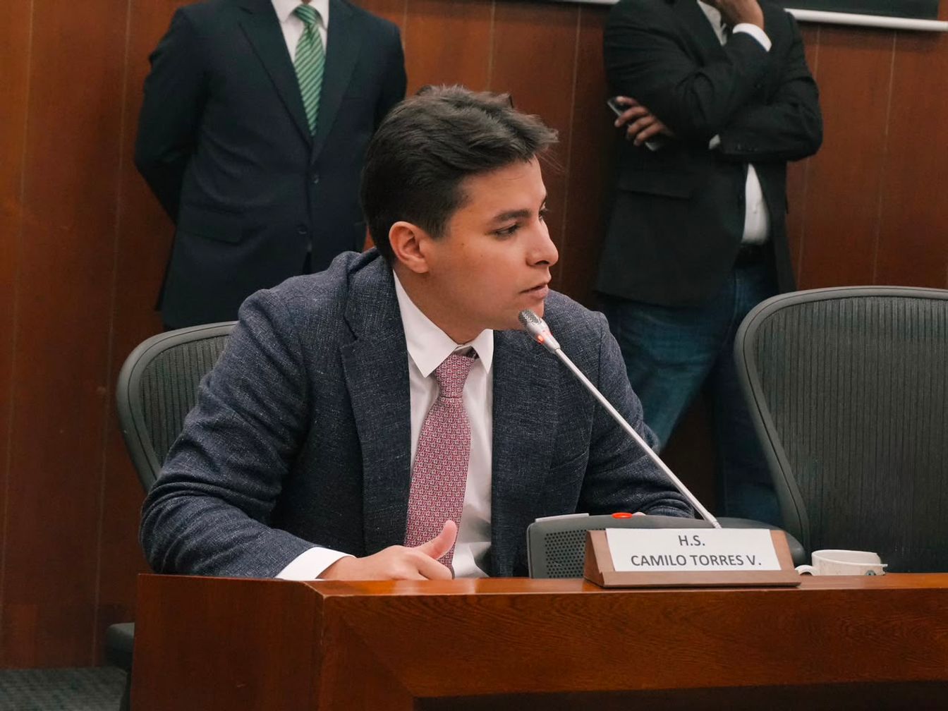 Senador Camilo Torres Villalba advierte que eliminar 15 distritos mineros no basta para recuperar la confianza inversionista