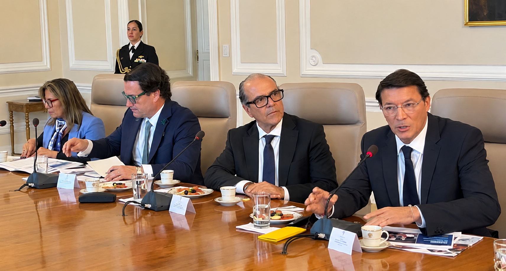 Registraduría, Fiscalía y Gobierno definieron acciones conjuntas para combatir el tráfico de migrantes y falsa identidad