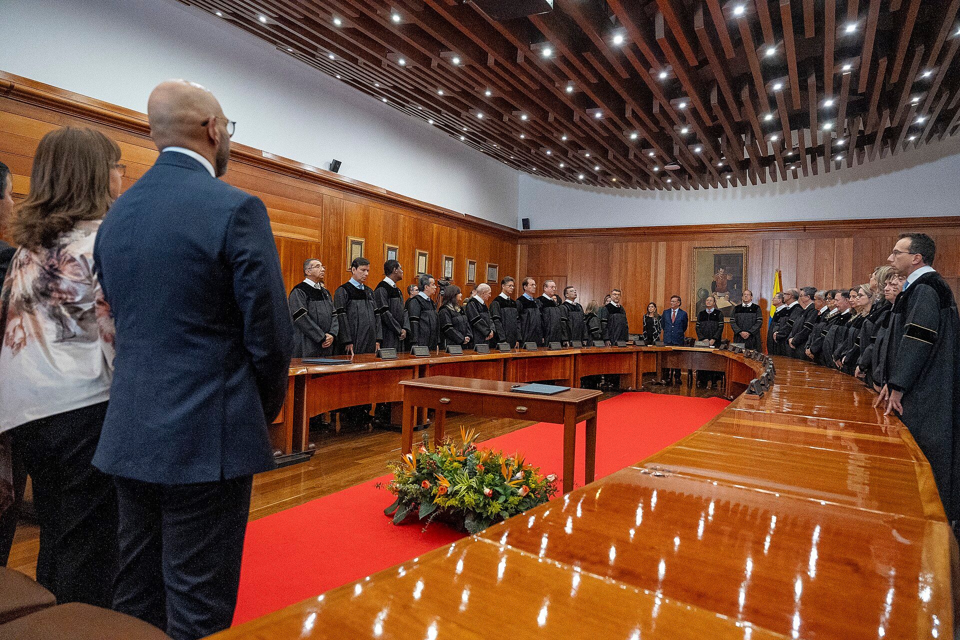 Sala Plena del Consejo de Estado durante una ceremonia de posesión de magistrados en el Palacio de Justicia.