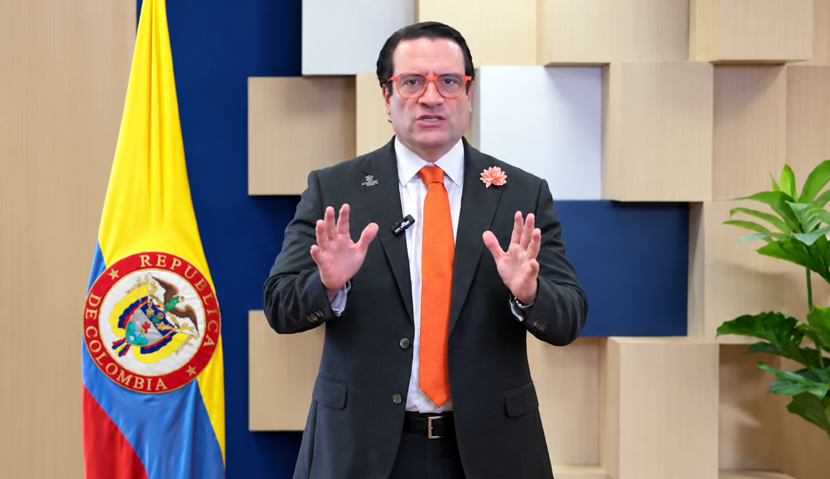 Cancino hizo una distinción entre los incendios ocasionados por fenómenos naturales o accidentes y aquellos que son iniciados deliberadamente.