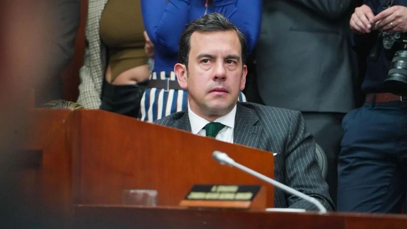 “Nuevos caminos”: el mensaje de De la Espriella a Rodrigo Lara Restrepo tras su salida del MinInterior