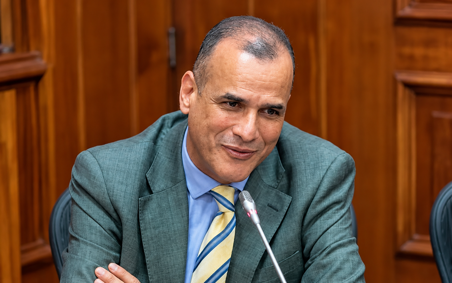 El presidente Abelardo de la Espriella solicitó la renuncia de Carlos René Montoya, quien llevaba pocos días al frente de Colpensiones, luego de su cuestionada intervención ante el Senado.