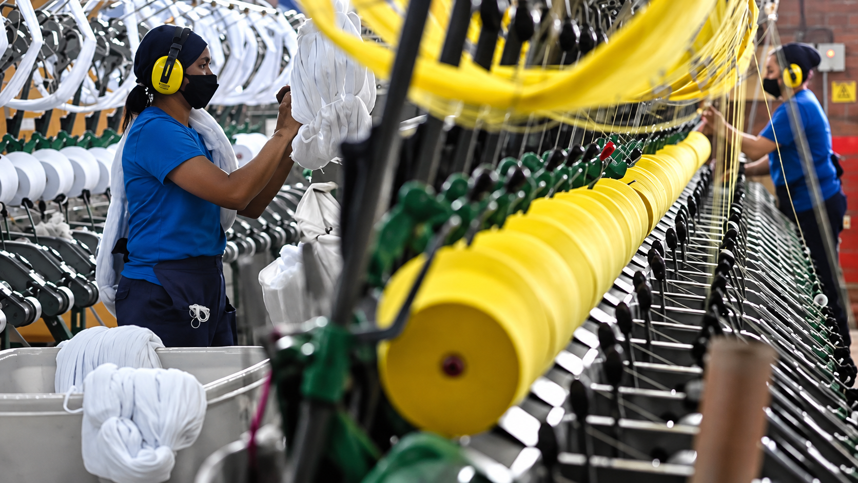 La economía colombiana creció 1,1 % en julio de 2026, impulsada principalmente por comercio, turismo y transporte, mientras el agro y la industria registraron caídas.