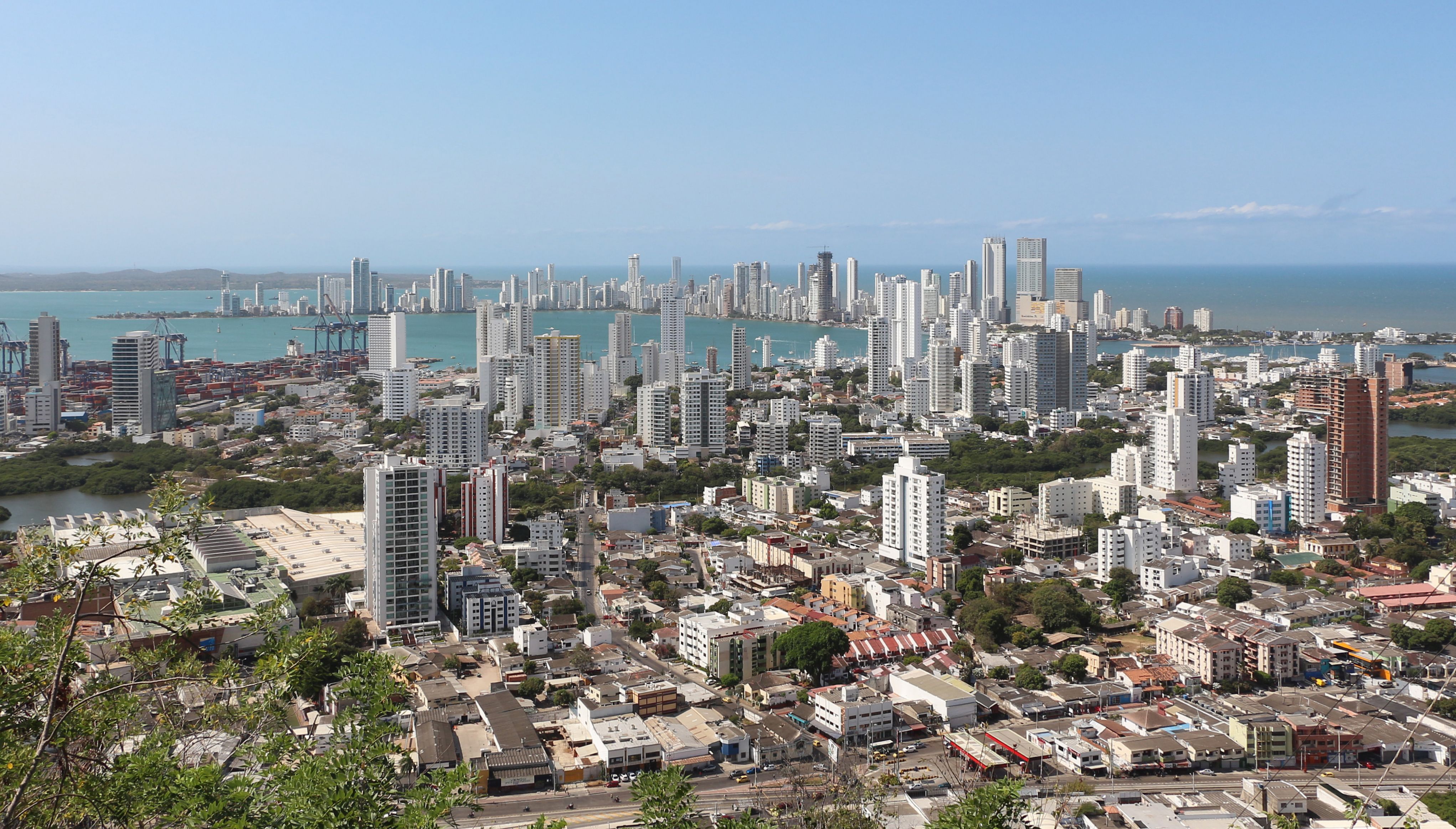 Vista panorámica de Cartagena desde el Convento de la Popa