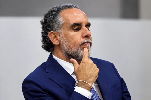 La decisión se tomó debido a que los hechos atribuidos habrían ocurrido cuando Benedetti ya no era senador.