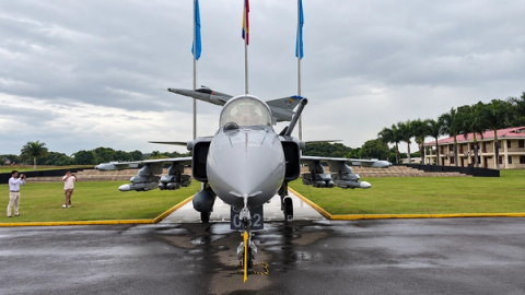 El Gobierno analiza posibles modificaciones a las compensaciones del contrato para adquirir 17 aviones Gripen, sin contemplar por ahora reversar la compra.