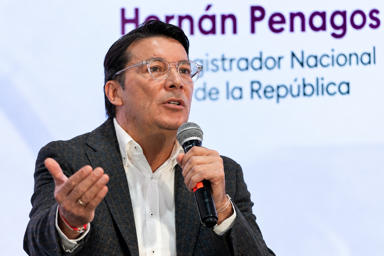 El registrador nacional, Hernán Penagos, alertó sobre el impacto de la desinformación y la polarización en Colombia durante los recientes procesos electorales.