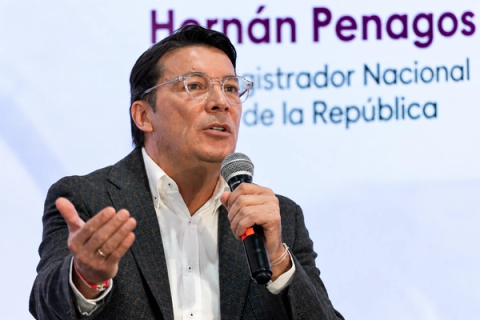 El registrador nacional, Hernán Penagos, alertó sobre el impacto de la desinformación y la polarización en Colombia durante los recientes procesos electorales.
