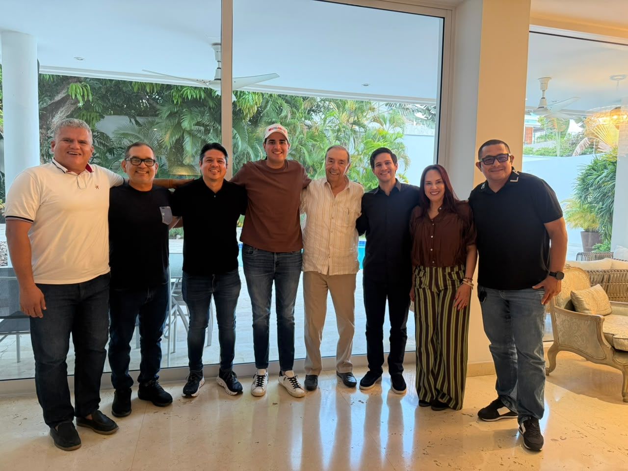 Descripción accesible: Reunión de bancada en la que se reafirmaron los compromisos políticos alrededor de la elección de la próxima mesa directiva, con respaldo a José Francisco Trocha Gómez y Juan David Abisambra Carbonell.