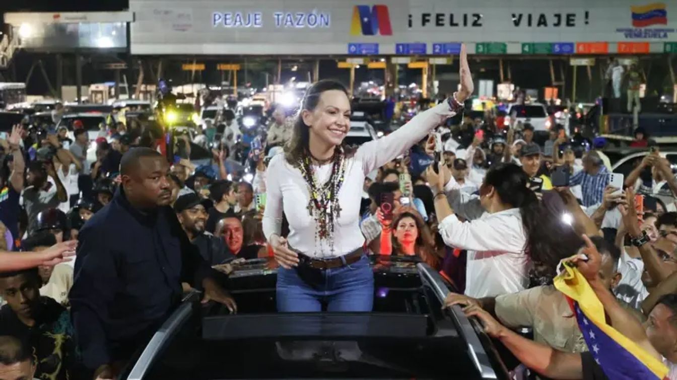 María Corina Machado pasó por Barranquilla en su ruta para regresar a Venezuela, según Casto Ocando