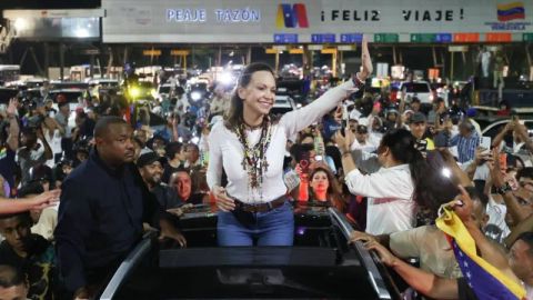 María Corina Machado pasó por Barranquilla en su ruta para regresar a Venezuela, según Casto Ocando