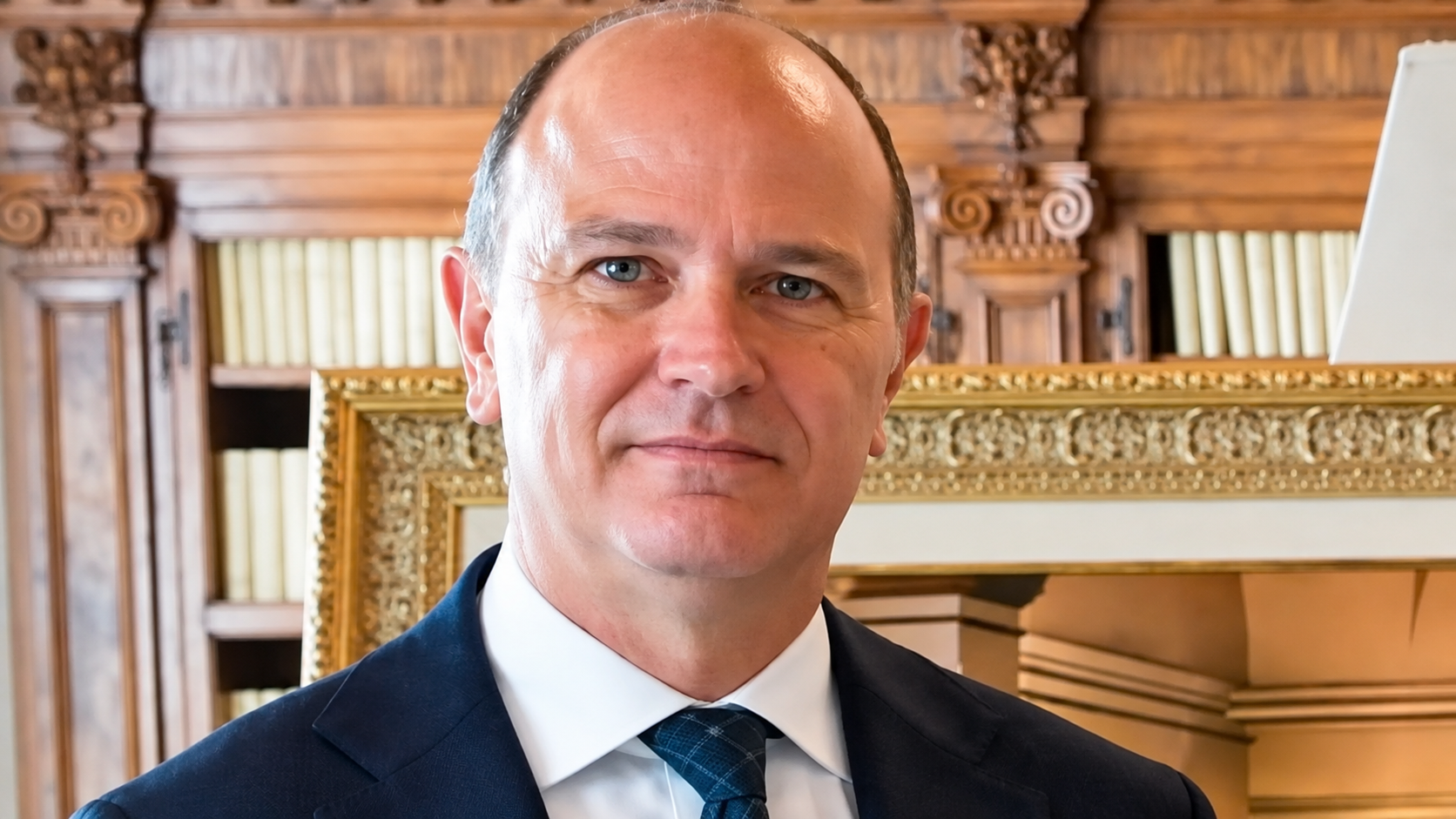 Una camioneta de alta gama mencionada en una denuncia contra el empresario Manel Grau quedó bajo la lupa de las autoridades. Los denunciantes aseguran que el vehículo habría sido solicitado para Ricardo Roa cuando estaba al frente de Ecopetrol.