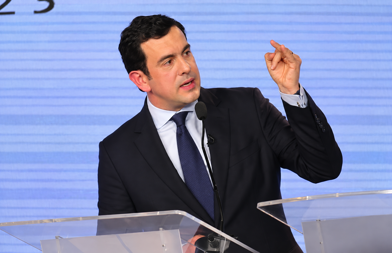 El ministro del Interior, Rodrigo Lara, anuncia una reforma para transparentar la gestión de proyectos regionales de los congresistas y acabar con la llamada “mermelada”.