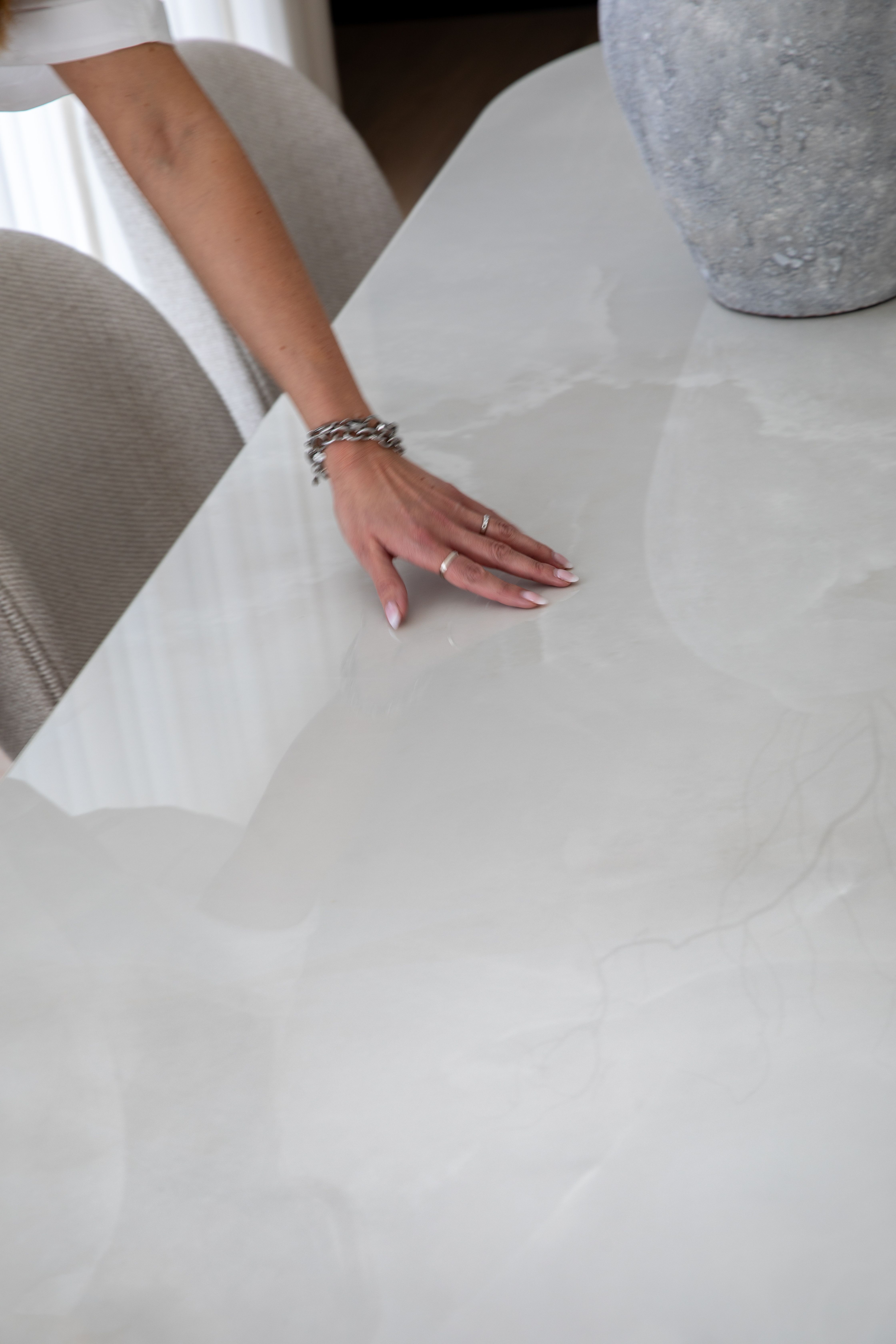 Unikt møbeldesign og materialvalg - Etter 25