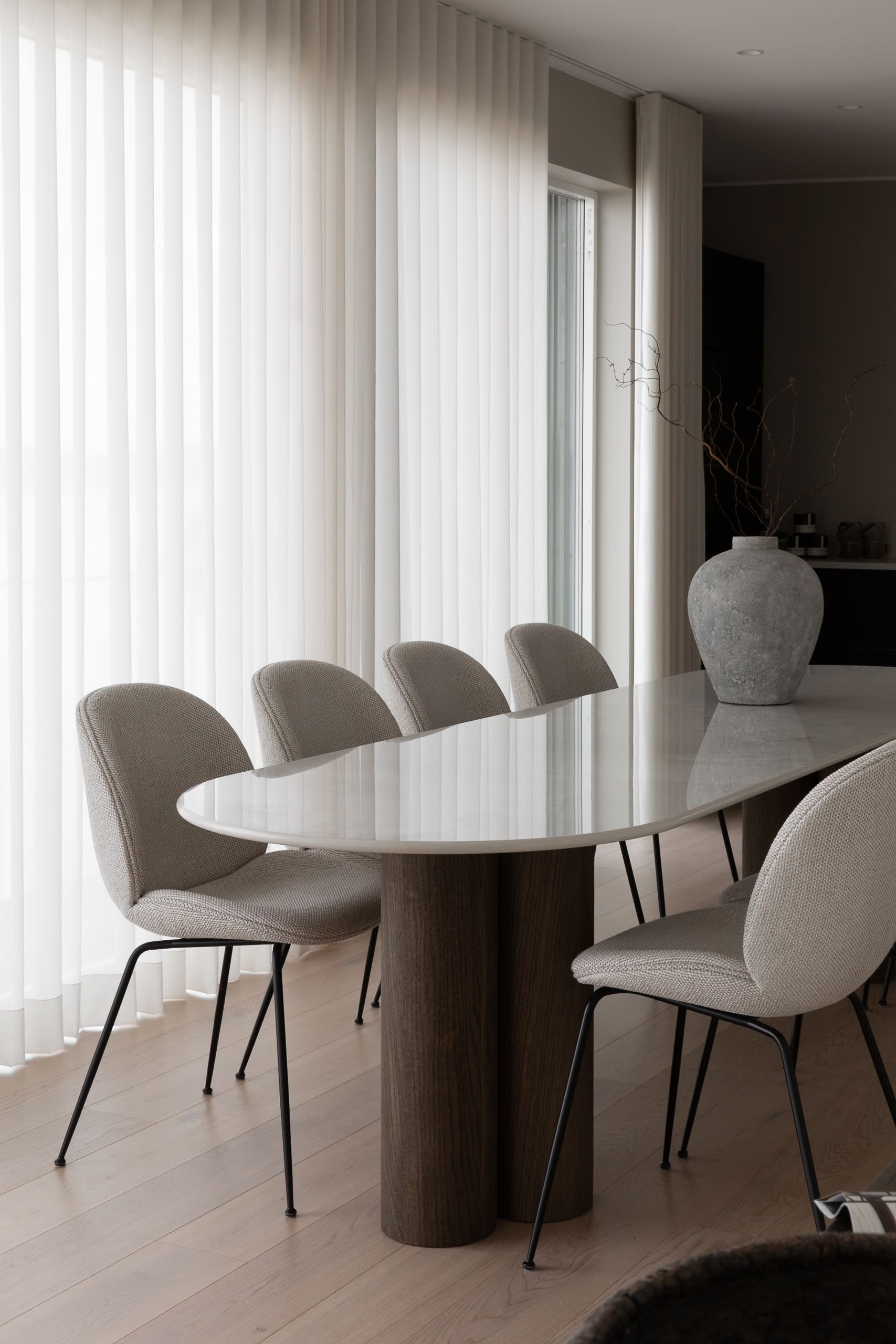 Unikt møbeldesign og materialvalg - Etter 1