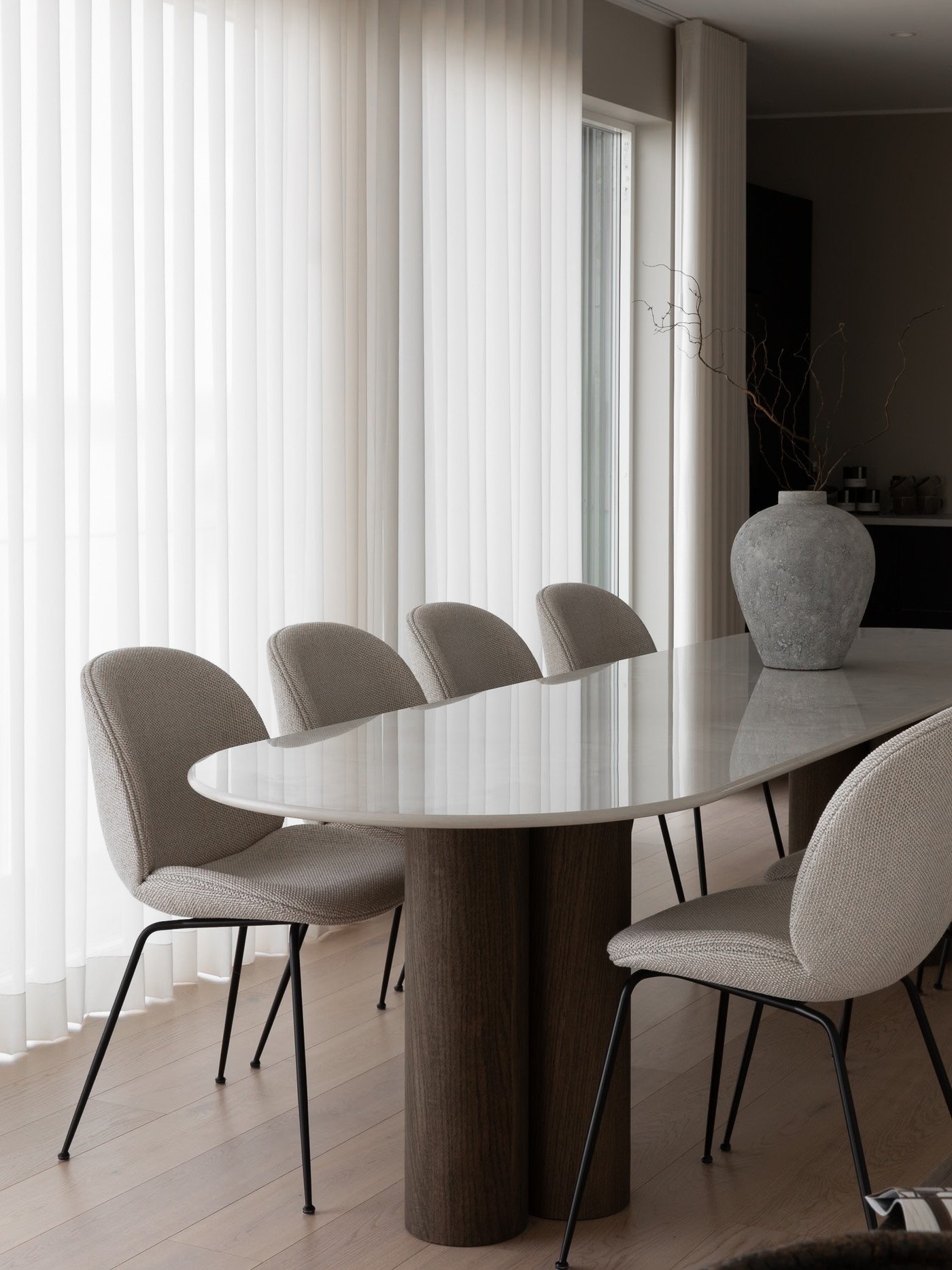 Unikt møbeldesign og materialvalg - Etter 1