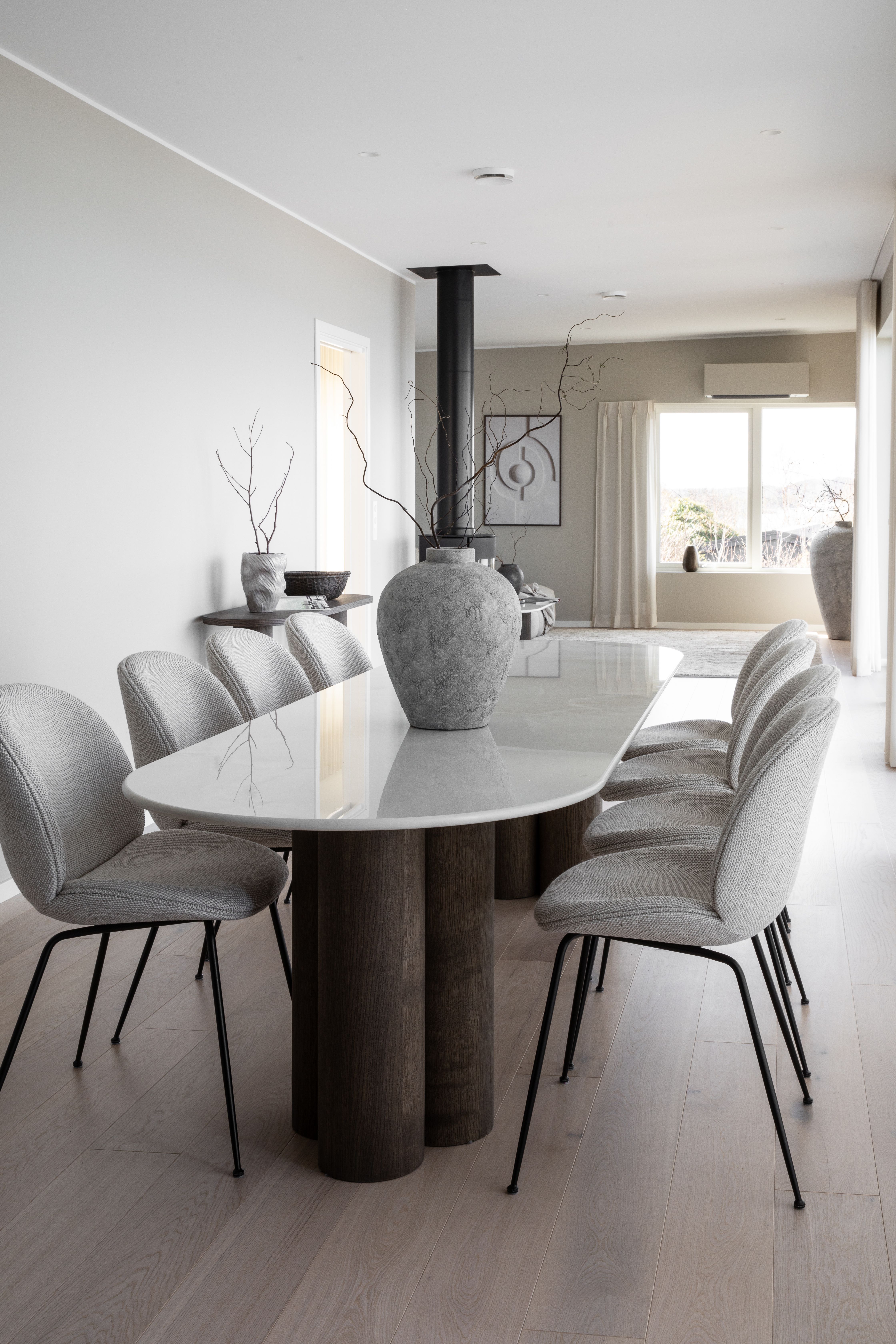 Unikt møbeldesign og materialvalg - Etter 23