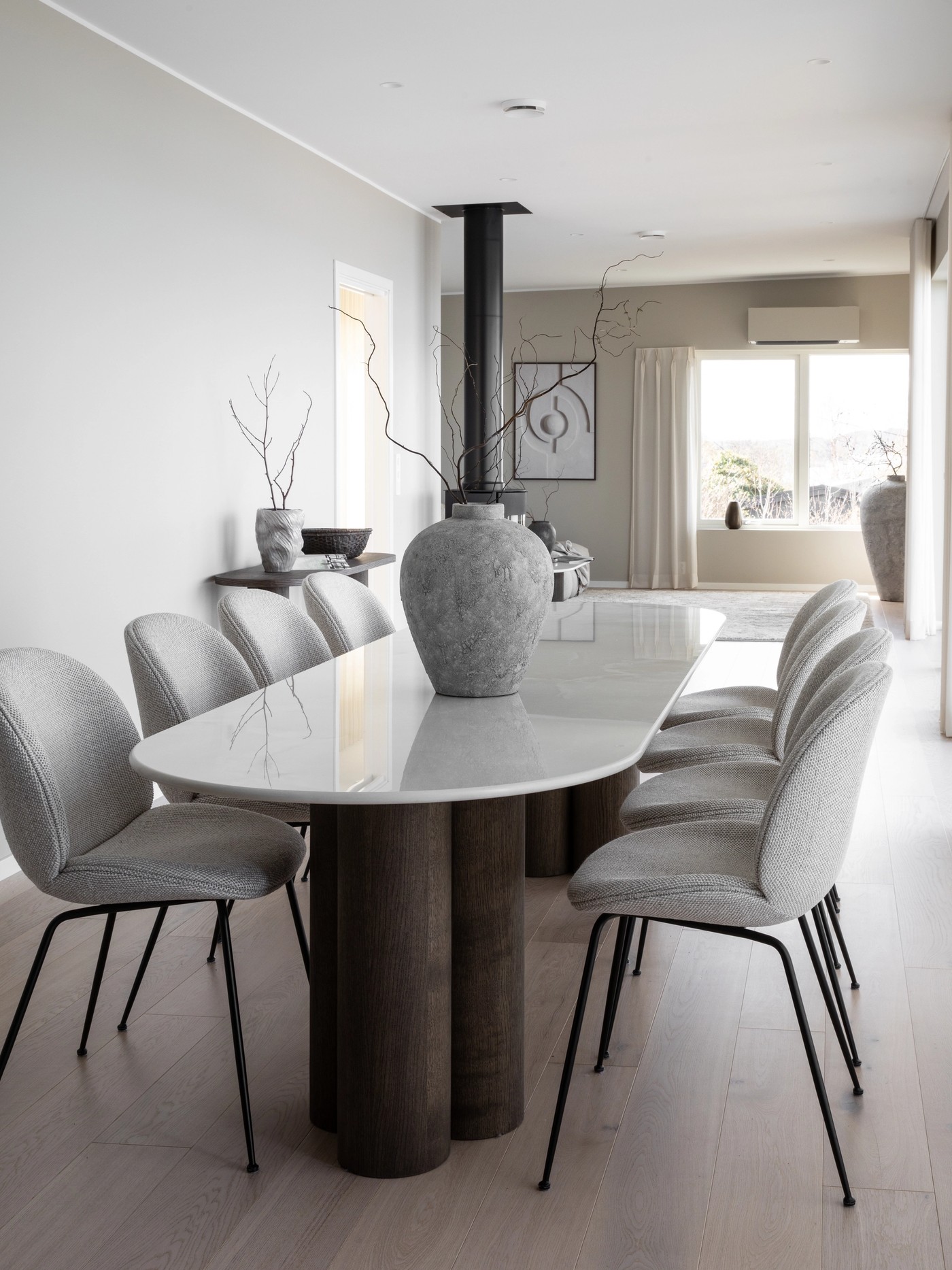 Unikt møbeldesign og materialvalg - Etter 23