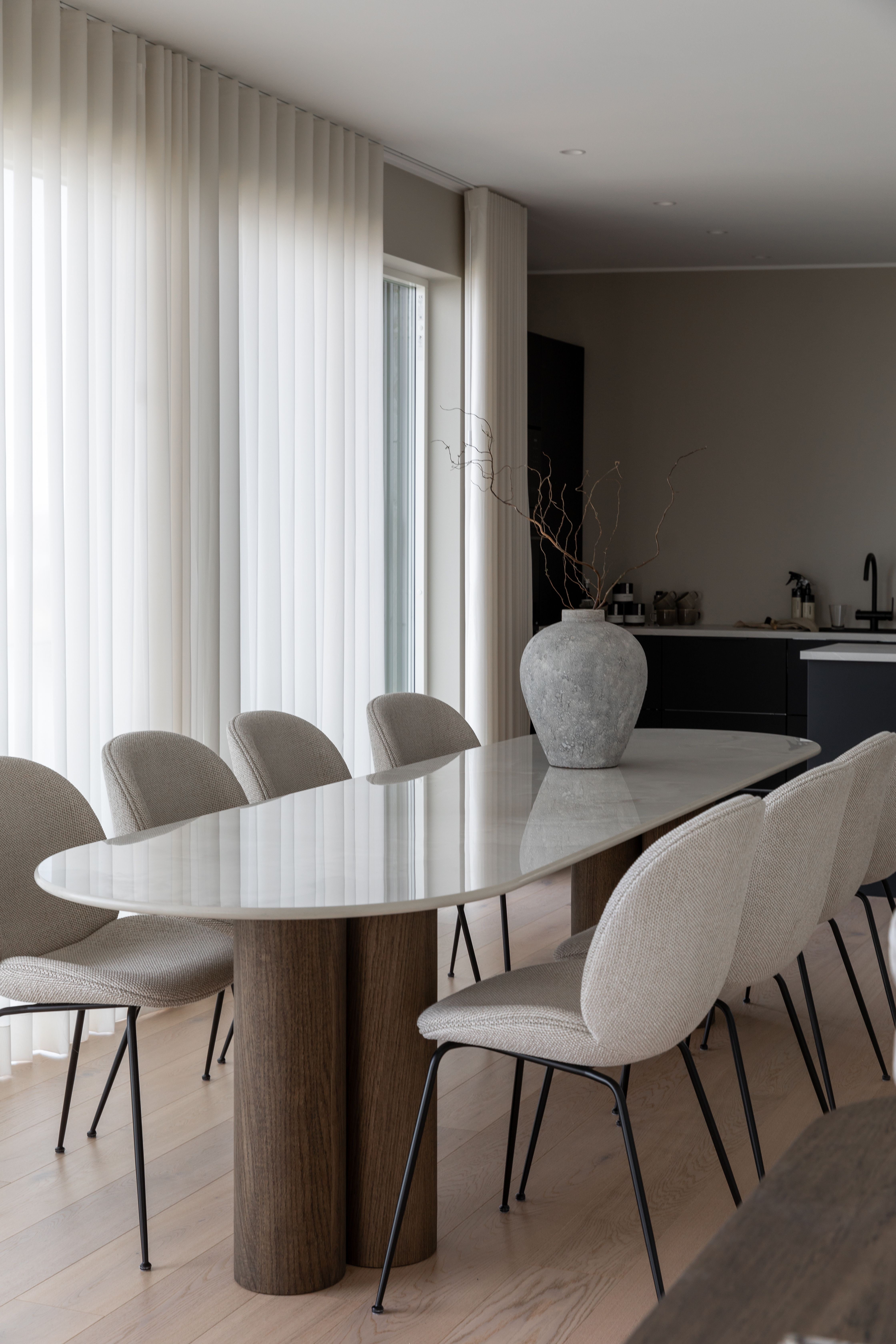 Unikt møbeldesign og materialvalg - Etter 26
