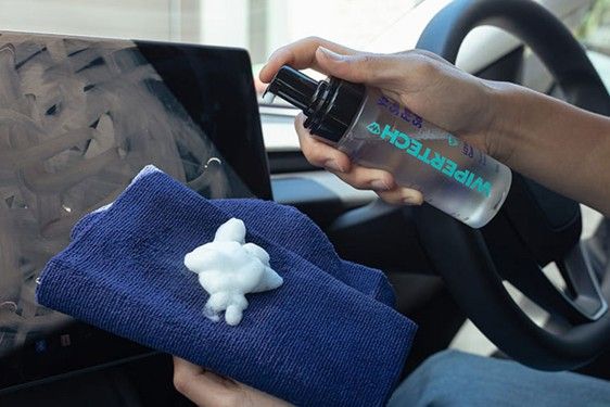 how to clean your car lcd screen