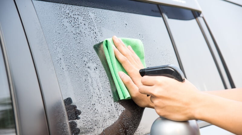 Apply an even layer of glass cleaner