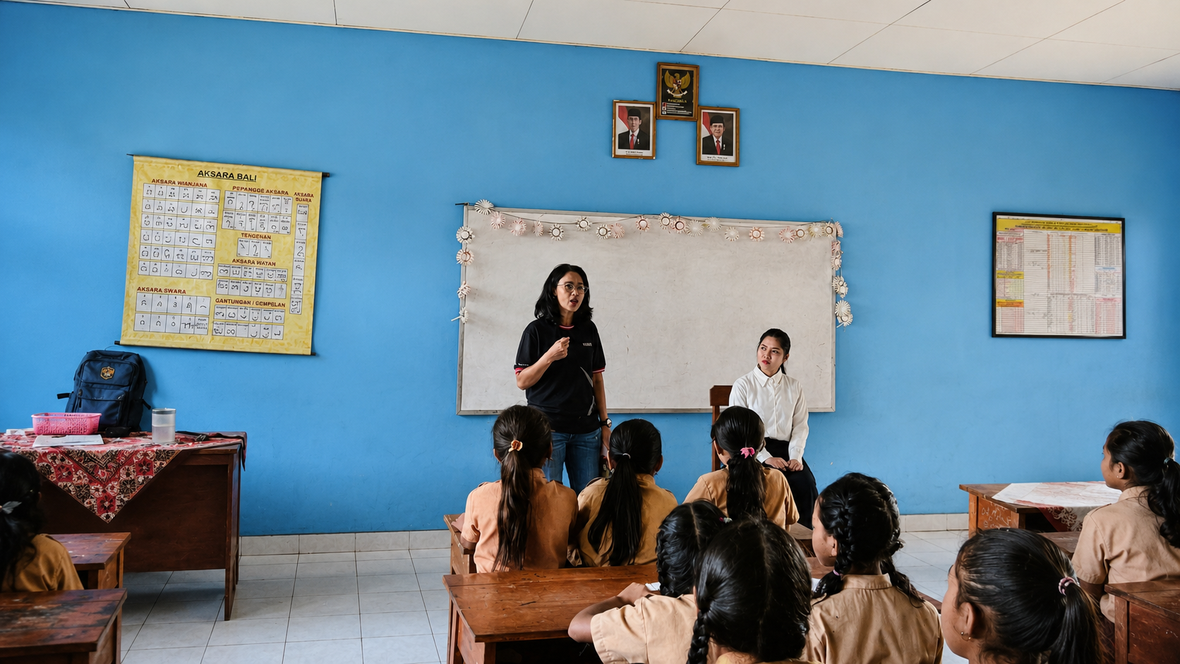 Fasilitator memimpin kegiatan edukasi sebagai bagian dari CSR activity di Bali