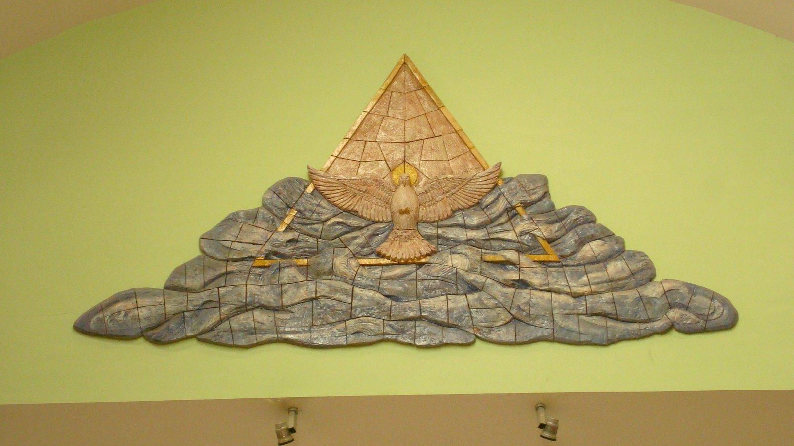 Arte moderna representando a Santíssima Trindade, com a pomba do Espírito Santo